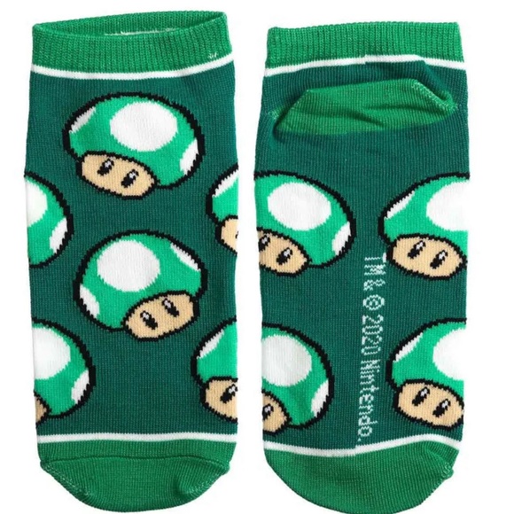 Nintendo Super Mario Bioworld 4 Pack No Show Socks Women’s 5-10 NWT - Picture 4 of 6